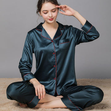 Chic Pipped Satin Women Pajamas Set